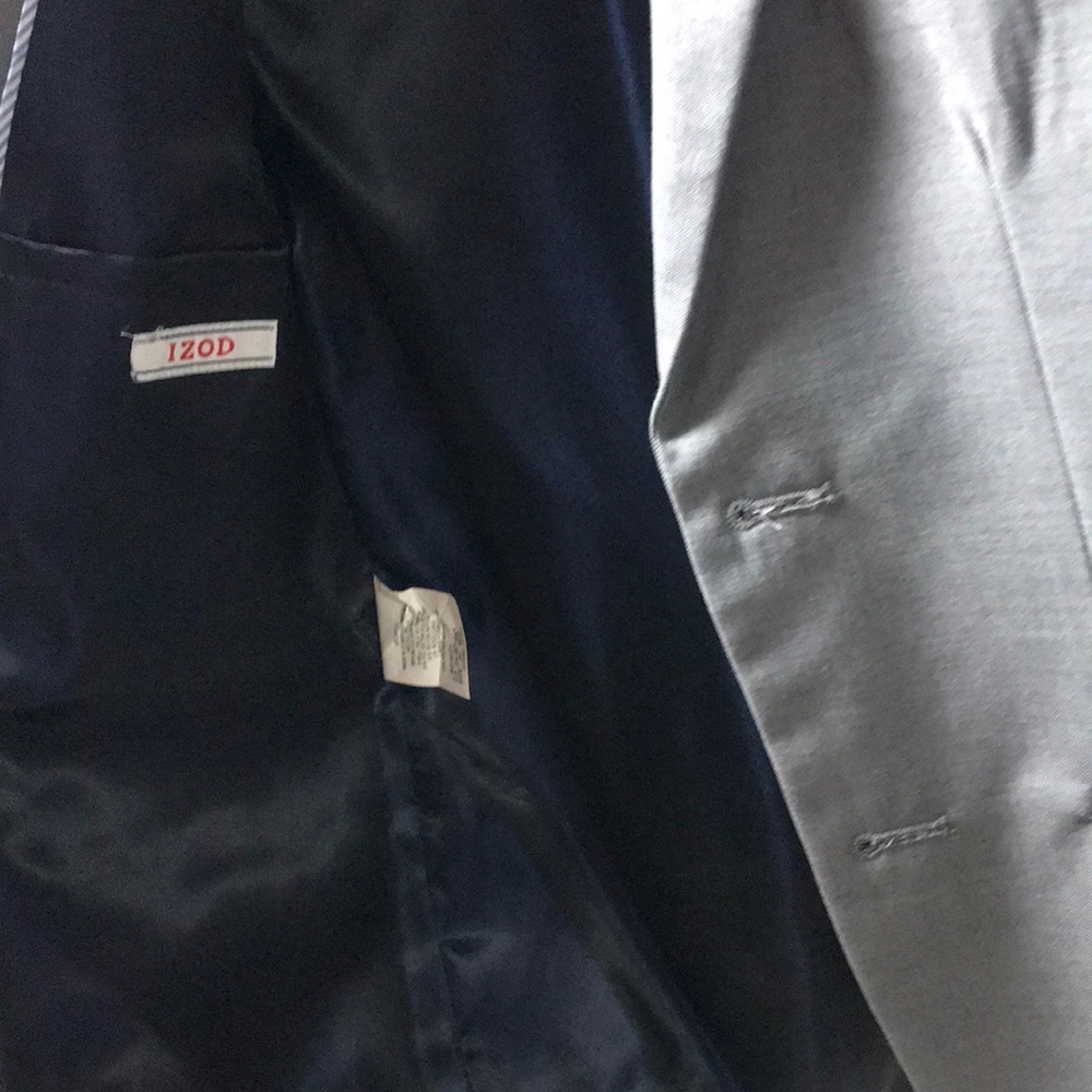 Suit - Picture 3 of 3